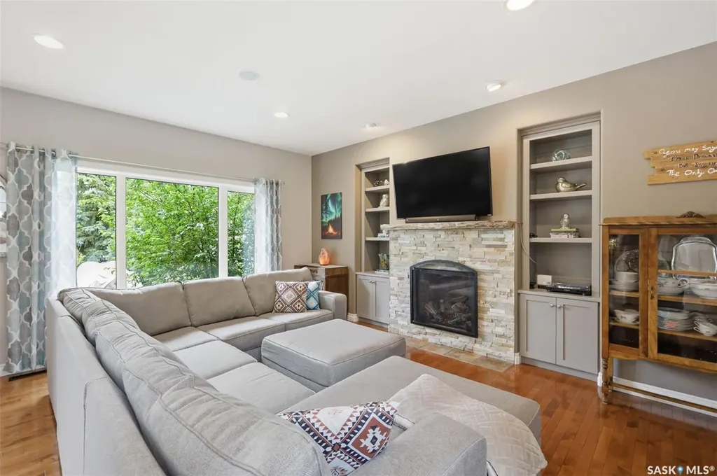315 Adaskin Cove Saskatoon SK S7N 4P3