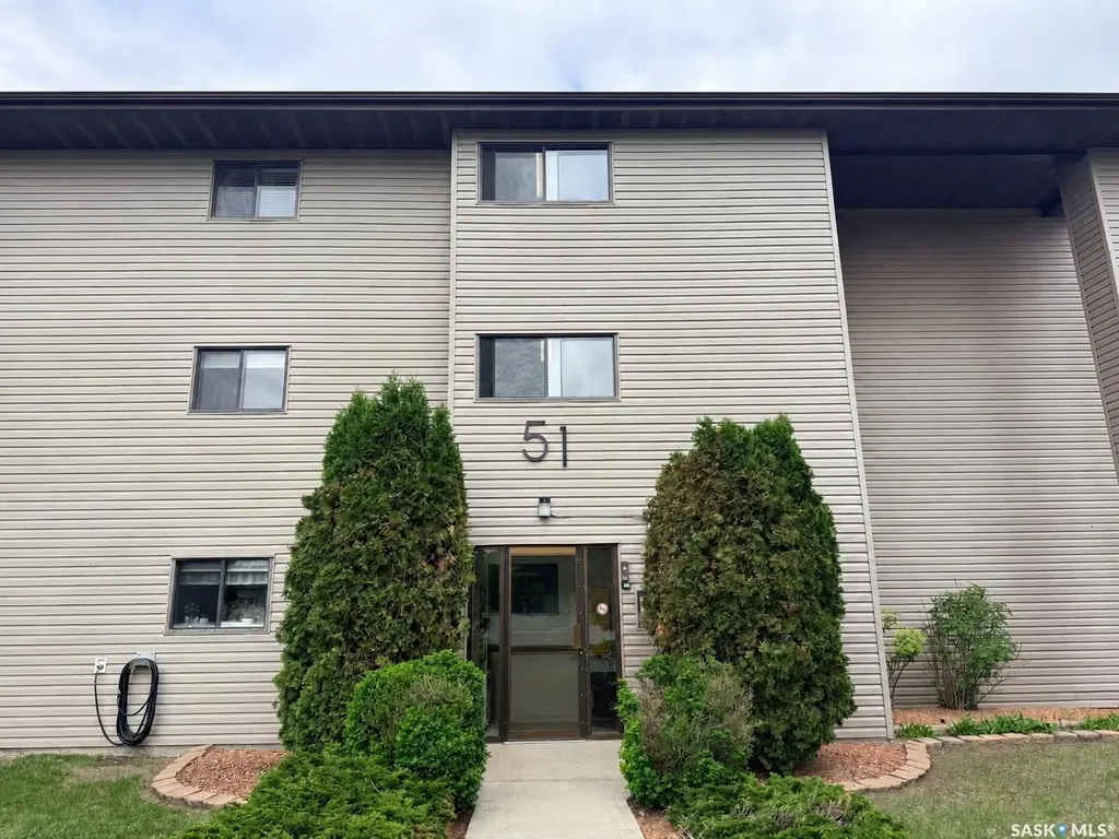51 Wood Lily Drive Moose Jaw SK S6J 1H1