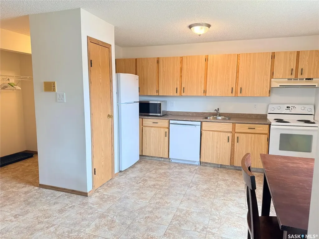 51 Wood Lily Drive Moose Jaw SK S6J 1H1
