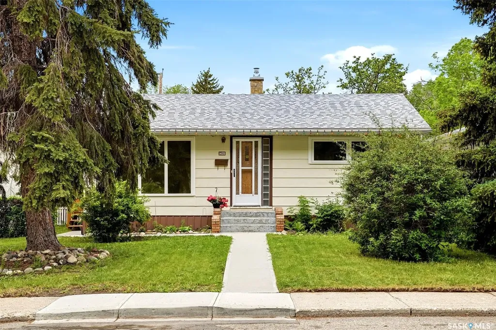 1420 Aberdeen Street Regina SK S4T 5K4