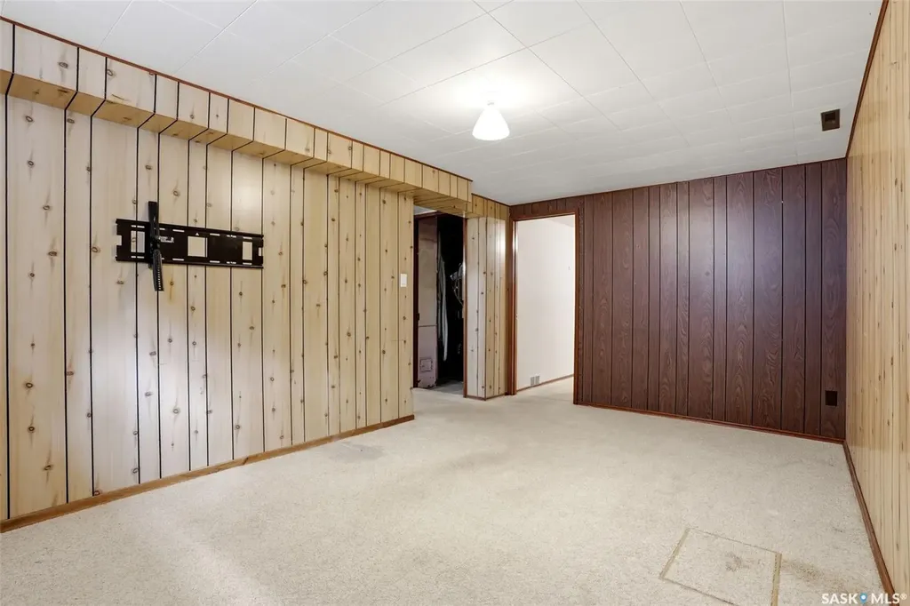 1420 Aberdeen Street Regina SK S4T 5K4
