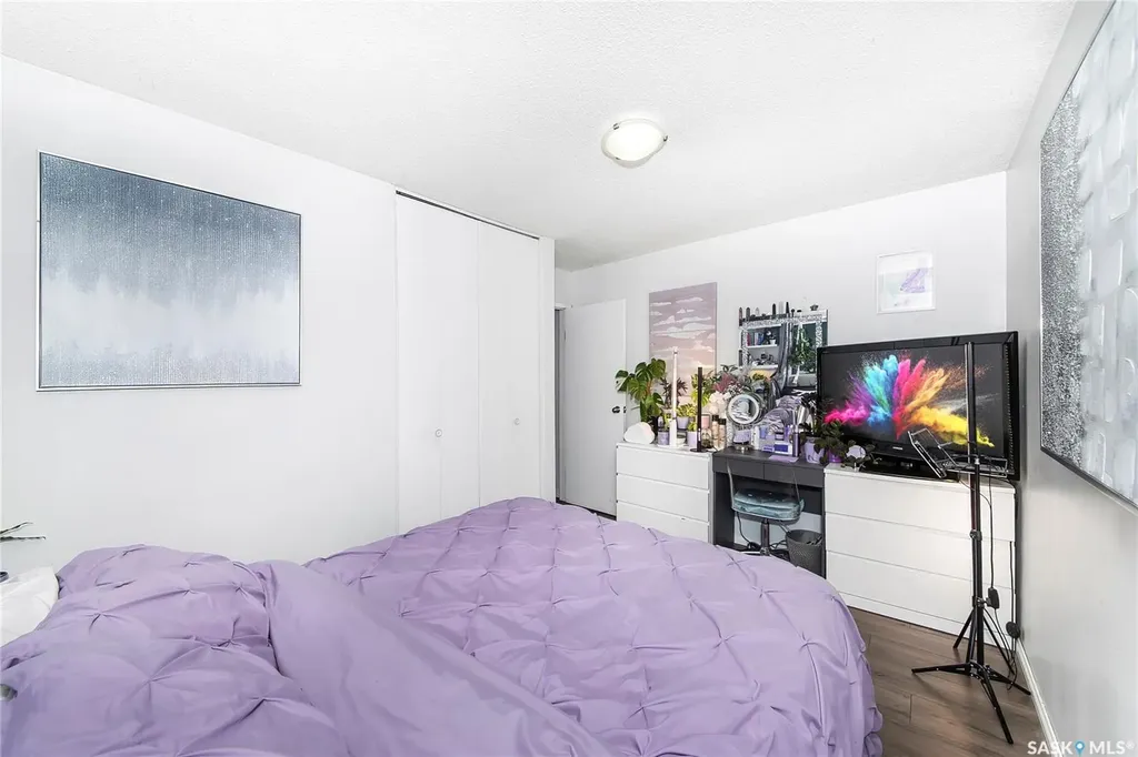 1615 Vickies Avenue Saskatoon SK S7N 2P2