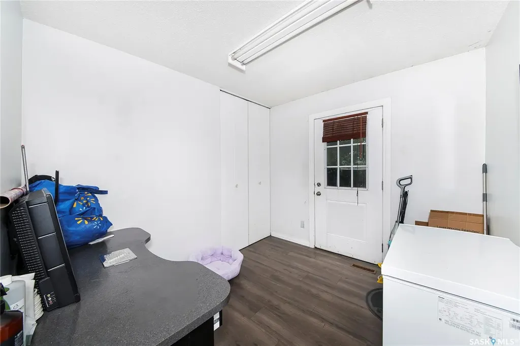 1615 Vickies Avenue Saskatoon SK S7N 2P2