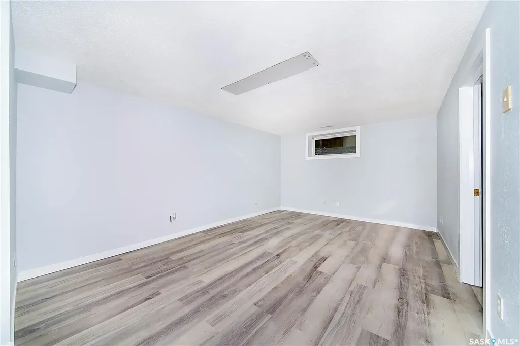 1615 Vickies Avenue Saskatoon SK S7N 2P2