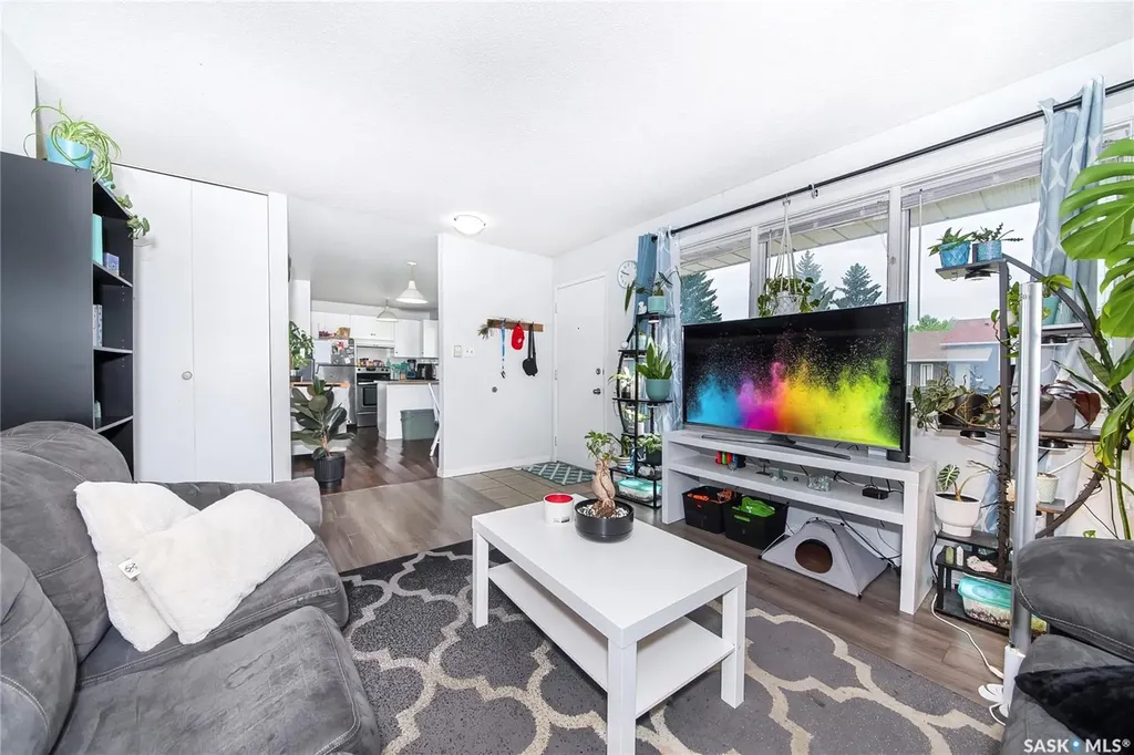1615 Vickies Avenue Saskatoon SK S7N 2P2