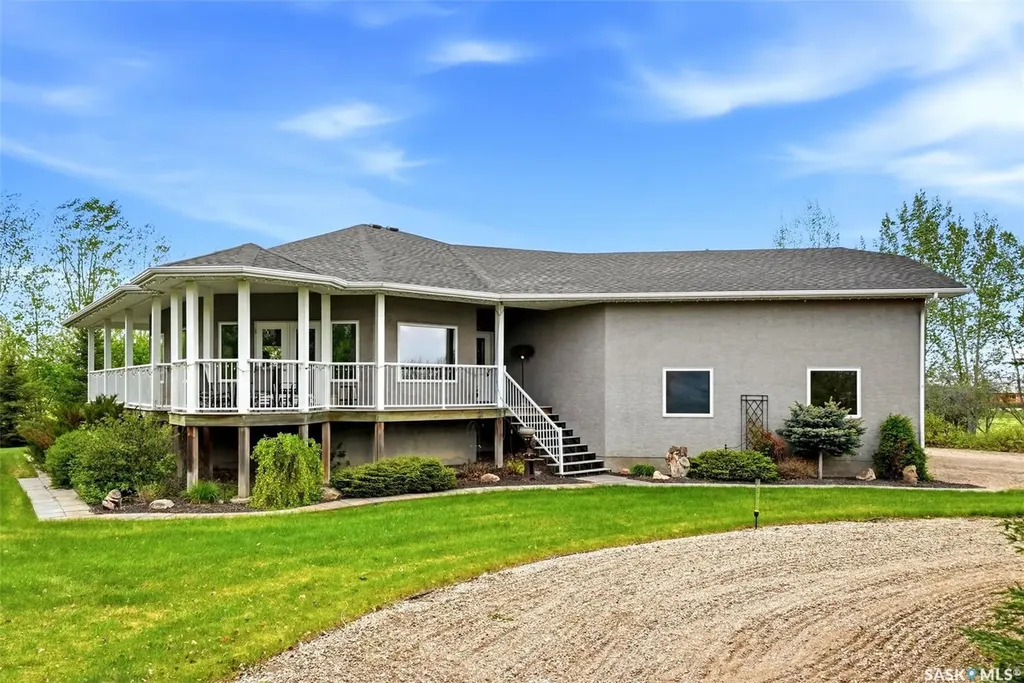 24 Bardel Crescent Pilot Butte SK S0G 3Z0