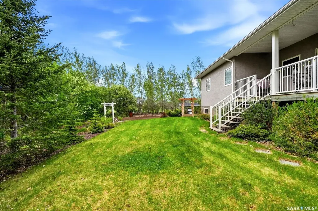 24 Bardel Crescent Pilot Butte SK S0G 3Z0