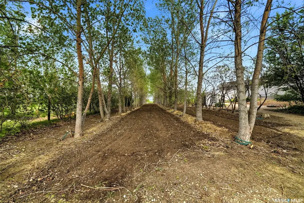 24 Bardel Crescent Pilot Butte SK S0G 3Z0