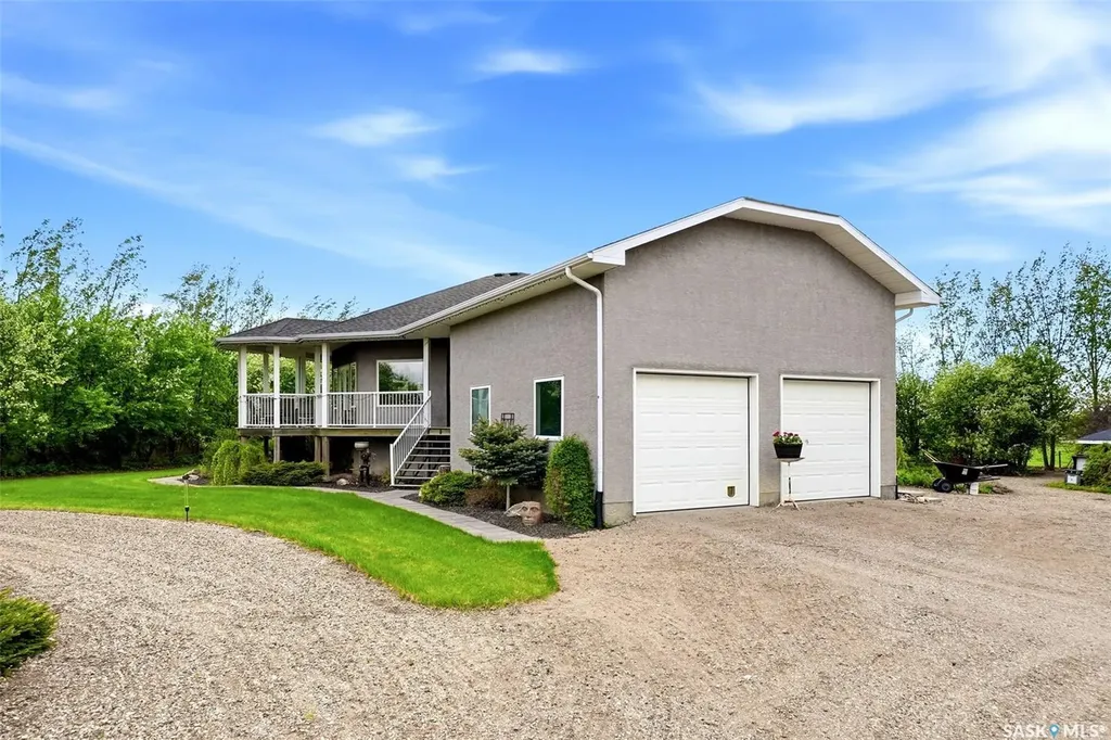 24 Bardel Crescent Pilot Butte SK S0G 3Z0