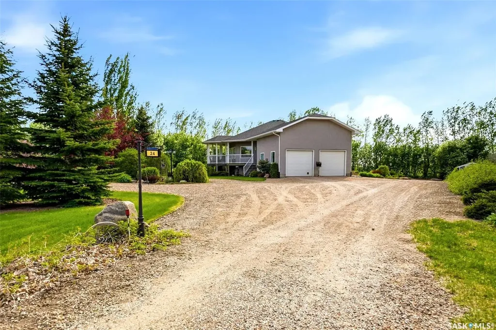 24 Bardel Crescent Pilot Butte SK S0G 3Z0