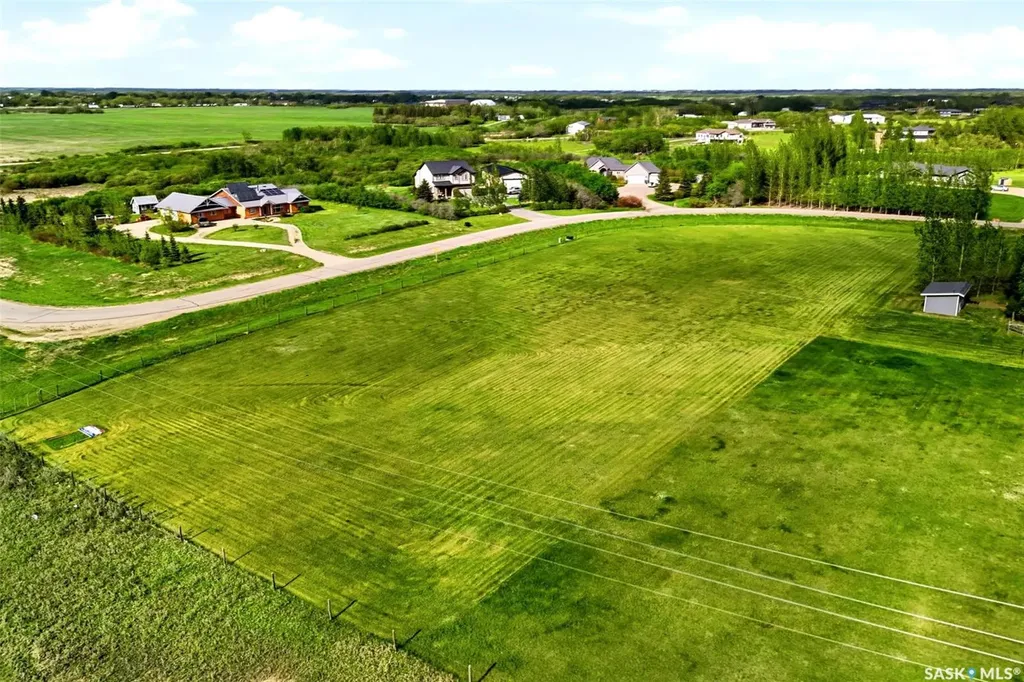 24 Bardel Crescent Pilot Butte SK S0G 3Z0
