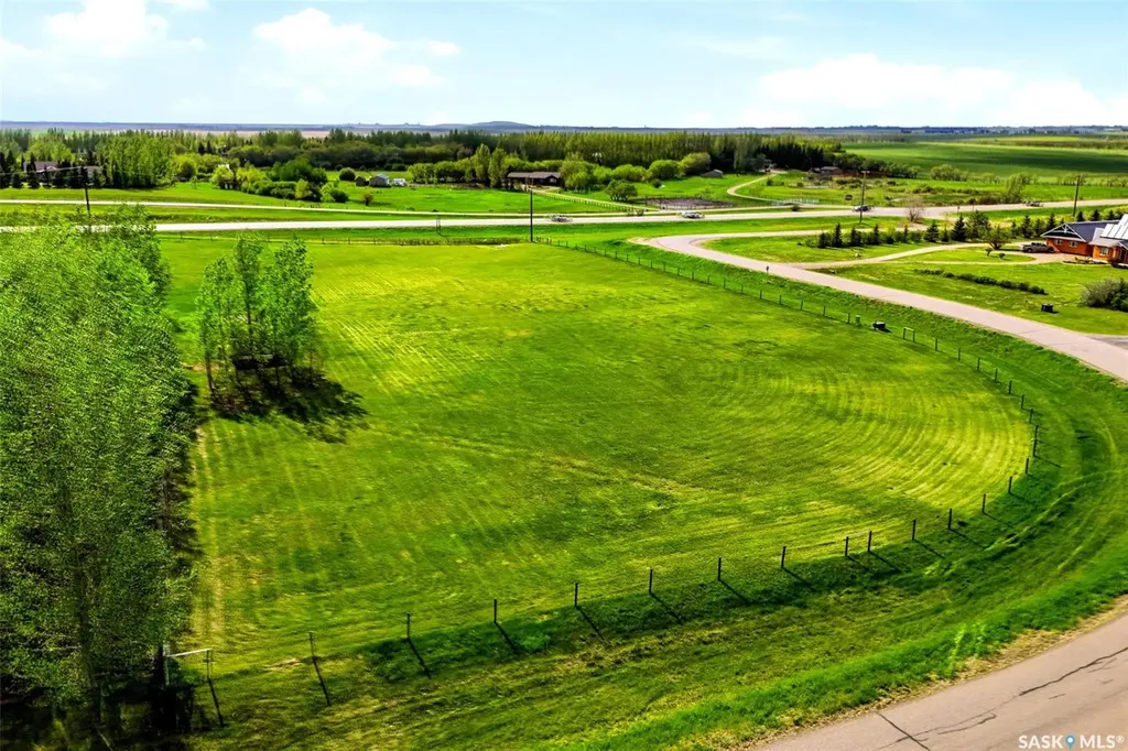 24 Bardel Crescent Pilot Butte SK S0G 3Z0