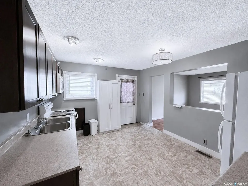 415 8th Street E Prince Albert SK S6V 0V8
