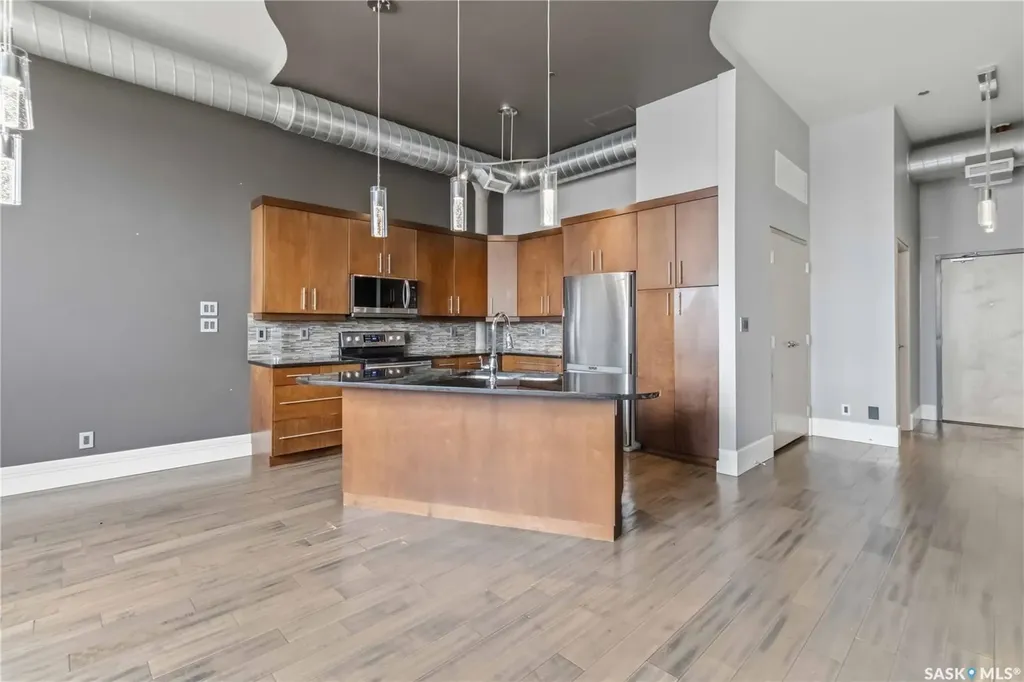 73 24th Street E Saskatoon SK S7K 0K3