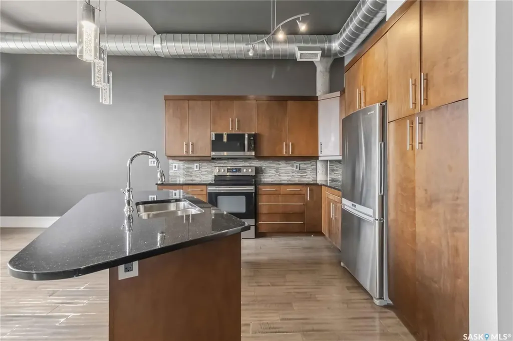 73 24th Street E Saskatoon SK S7K 0K3