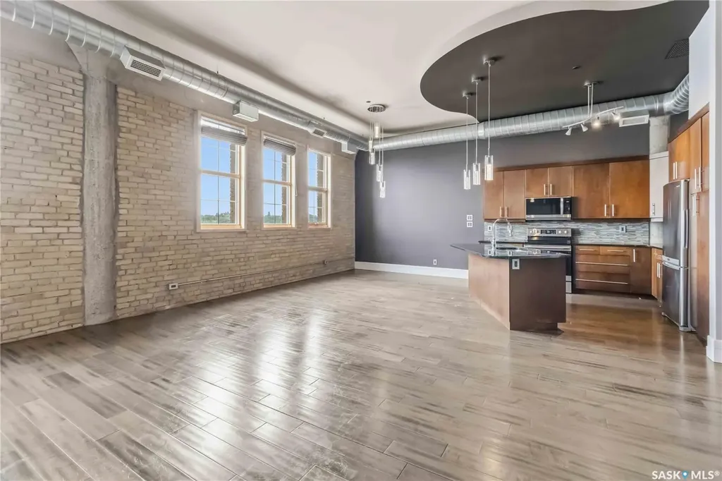 73 24th Street E Saskatoon SK S7K 0K3