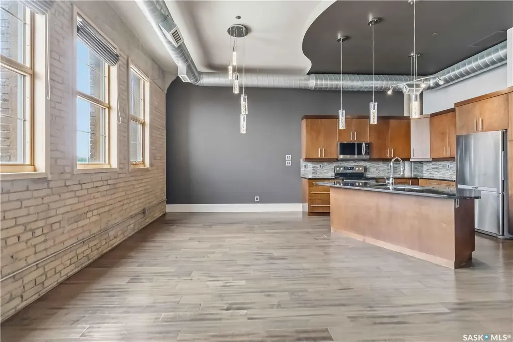 73 24th Street E Saskatoon SK S7K 0K3