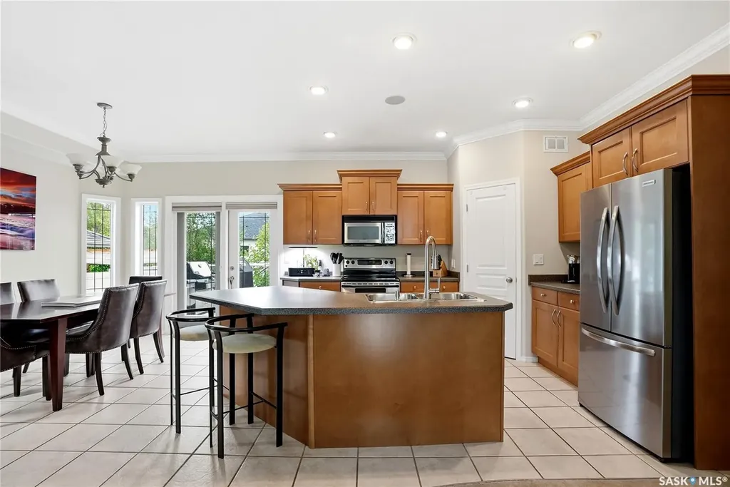 839 Beechmont Lane Saskatoon SK S7V 1C8