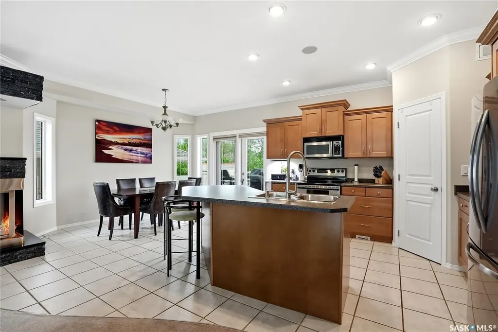 839 Beechmont Lane Saskatoon SK S7V 1C8