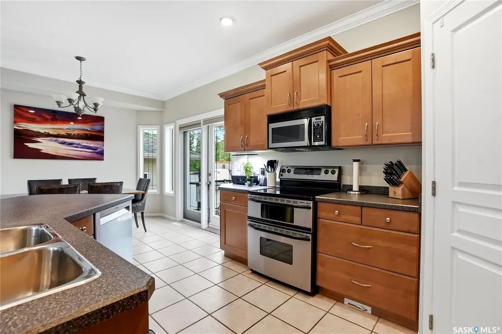 839 Beechmont Lane Saskatoon SK S7V 1C8