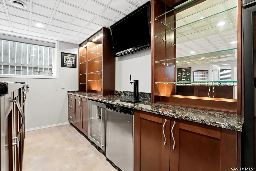 839 Beechmont Lane Saskatoon SK S7V 1C8