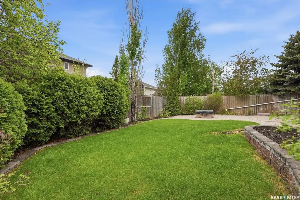 839 Beechmont Lane Saskatoon SK S7V 1C8