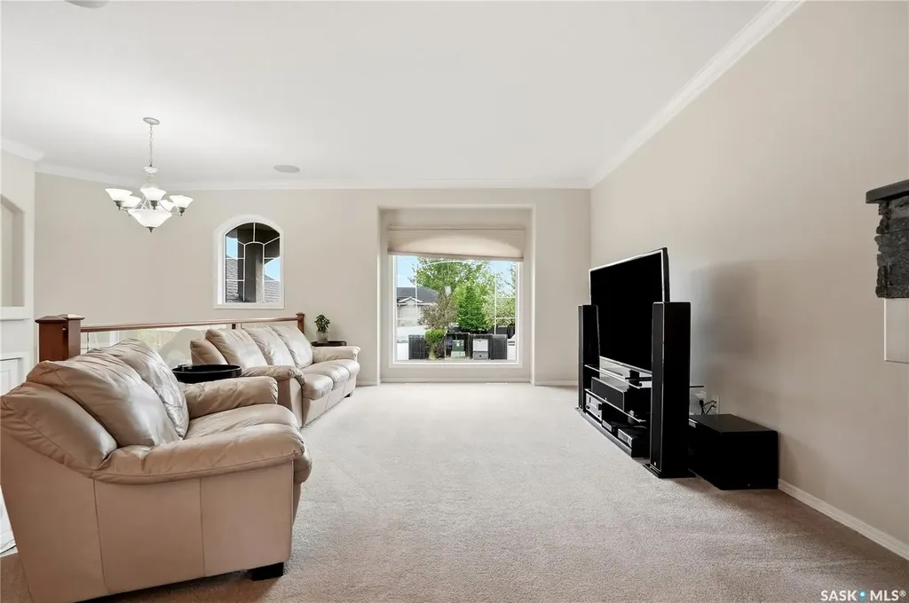 839 Beechmont Lane Saskatoon SK S7V 1C8