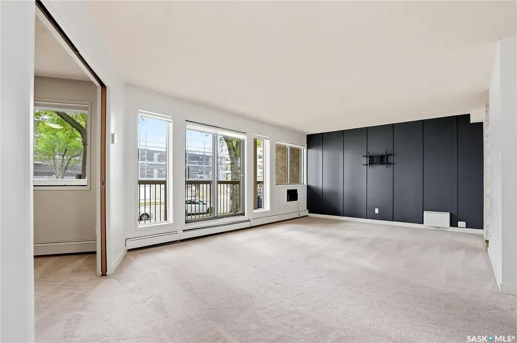525 5th Avenue Saskatoon SK S7K 2R1