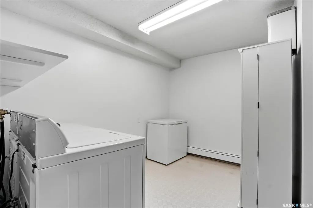 525 5th Avenue Saskatoon SK S7K 2R1