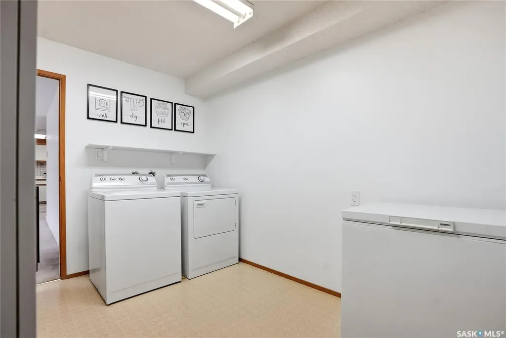 525 5th Avenue Saskatoon SK S7K 2R1