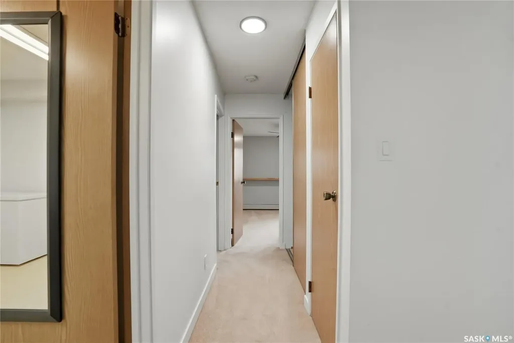 525 5th Avenue Saskatoon SK S7K 2R1