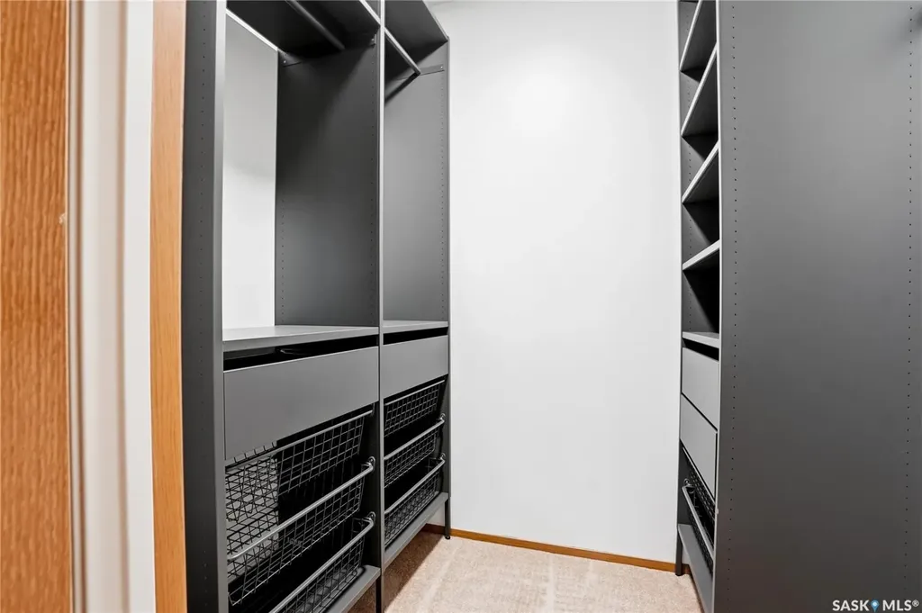 525 5th Avenue Saskatoon SK S7K 2R1