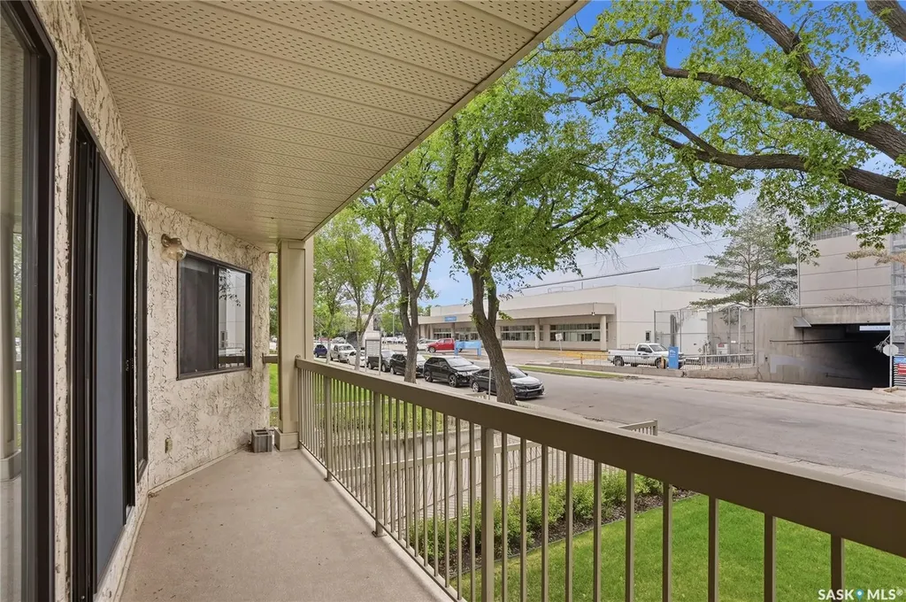 525 5th Avenue Saskatoon SK S7K 2R1