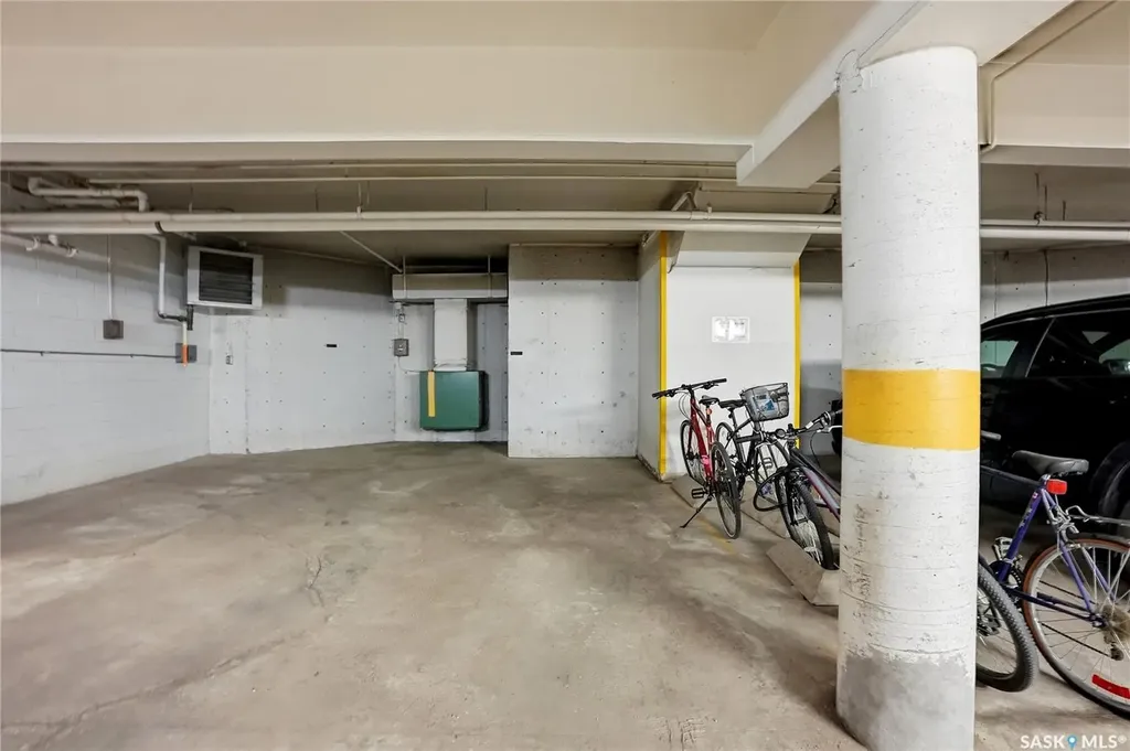 525 5th Avenue Saskatoon SK S7K 2R1