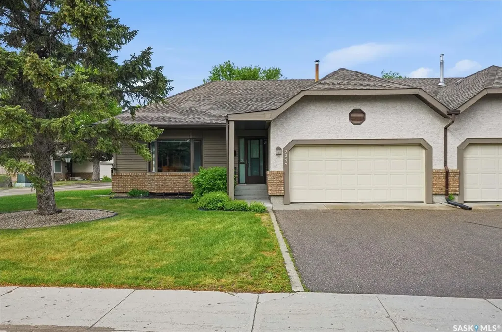 3344 Woodhams Drive Regina SK S4V 2R1