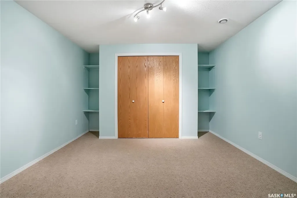 3344 Woodhams Drive Regina SK S4V 2R1