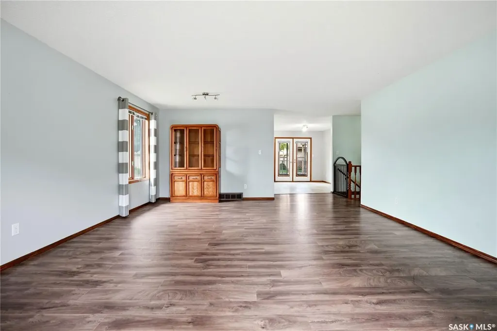 3344 Woodhams Drive Regina SK S4V 2R1