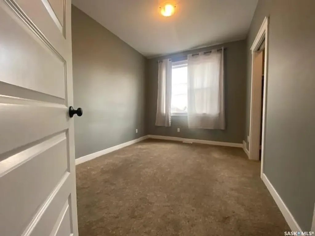 1841 Connaught Street Regina SK S4T 4T4