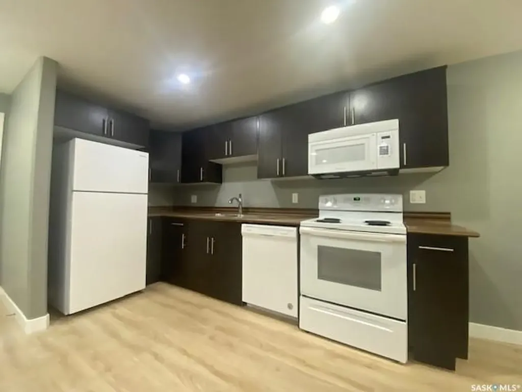 1841 Connaught Street Regina SK S4T 4T4