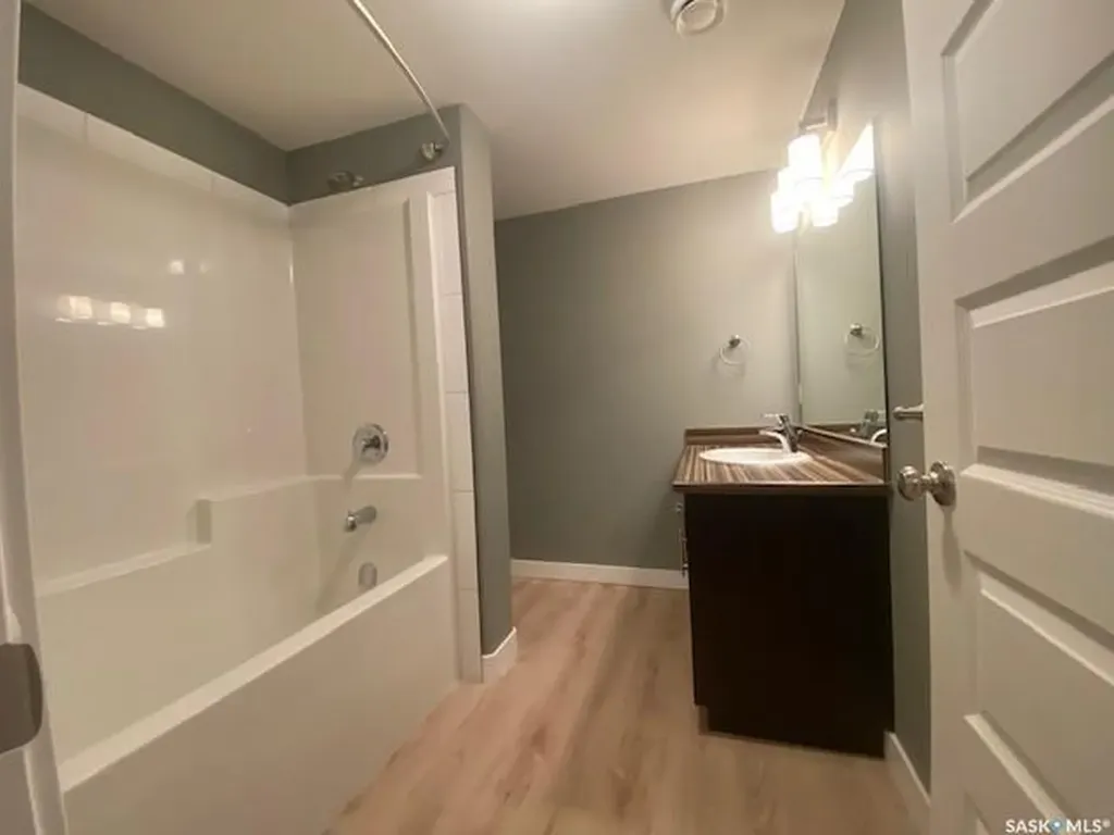 1841 Connaught Street Regina SK S4T 4T4