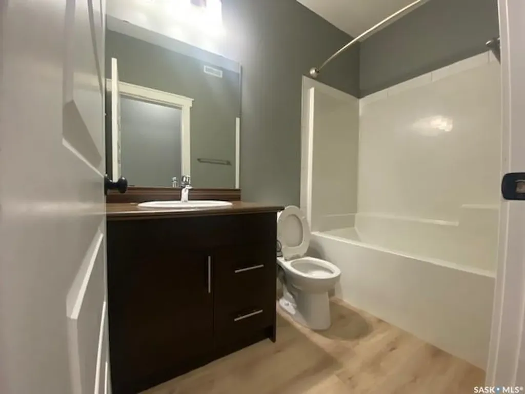 1841 Connaught Street Regina SK S4T 4T4