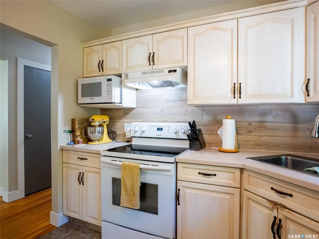 22 Calder Crescent Regina SK S4S 4A6