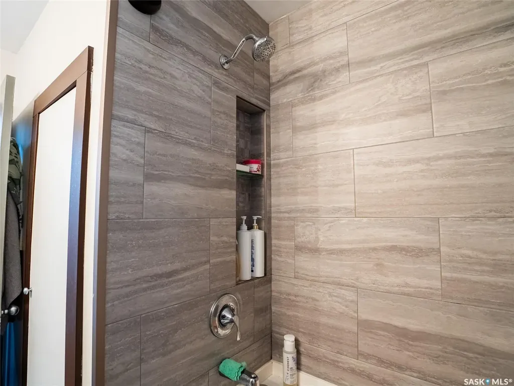 22 Calder Crescent Regina SK S4S 4A6