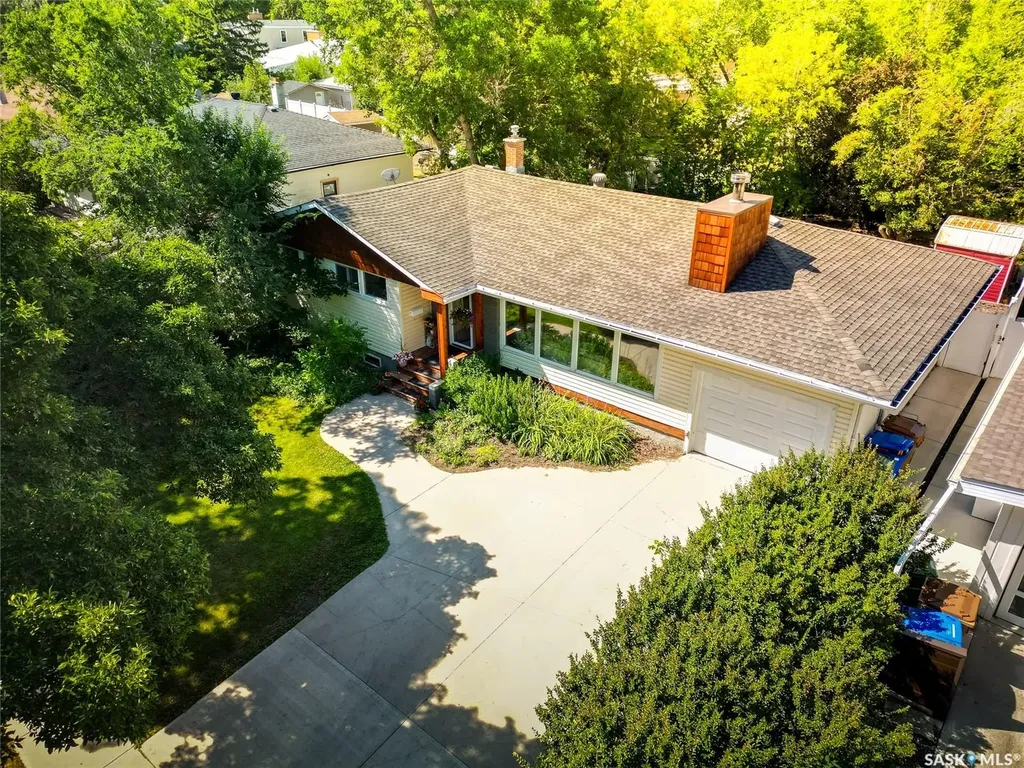22 Calder Crescent Regina SK S4S 4A6