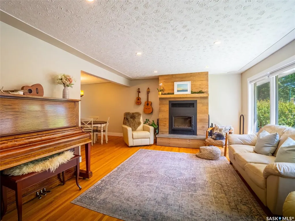 22 Calder Crescent Regina SK S4S 4A6