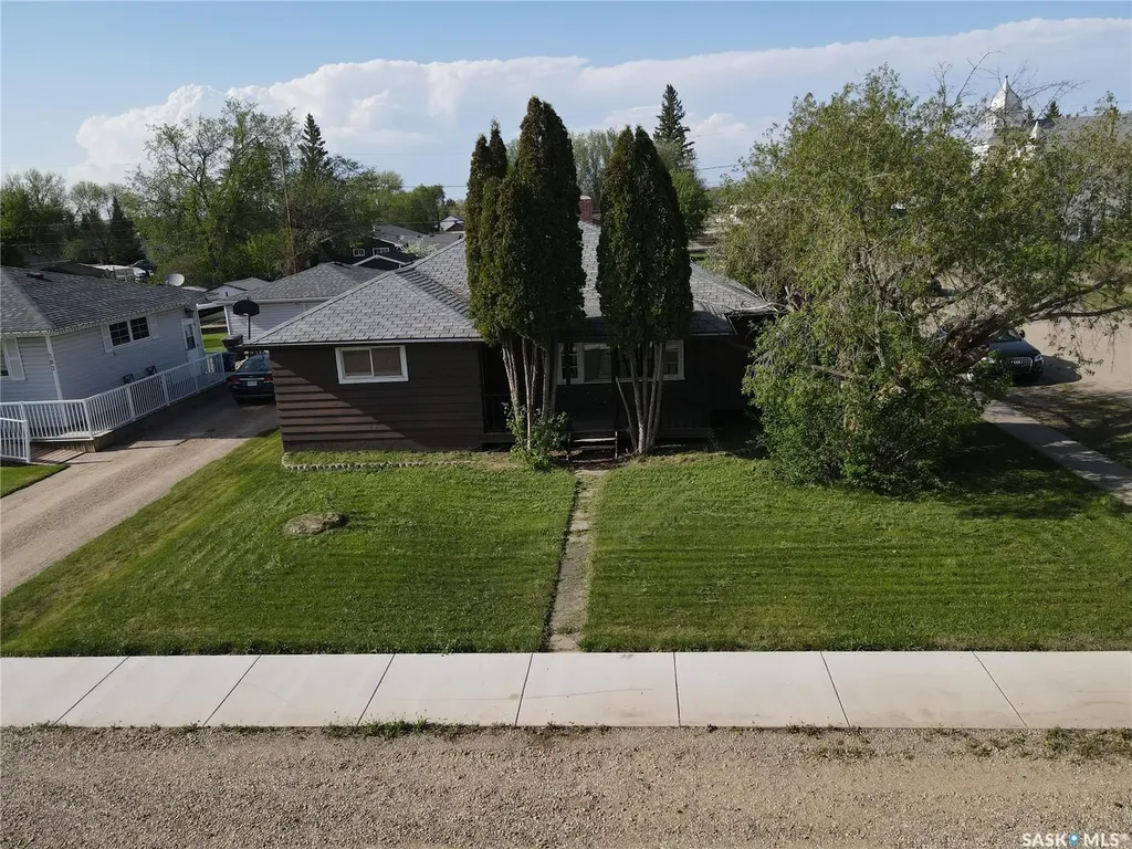 300 3rd Street S Wakaw SK S0K 4P0