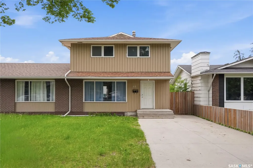 68 Carleton Drive Saskatoon SK S7H 3N6