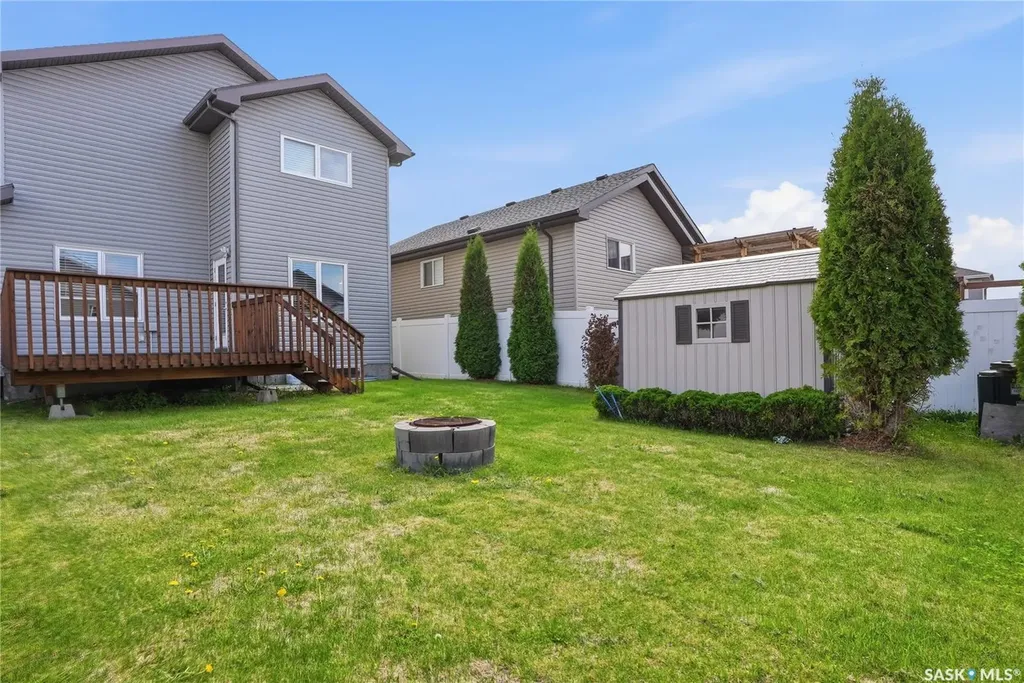 366 Kolynchuk Manor Saskatoon SK S7T 0W4