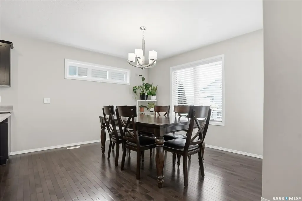 366 Kolynchuk Manor Saskatoon SK S7T 0W4