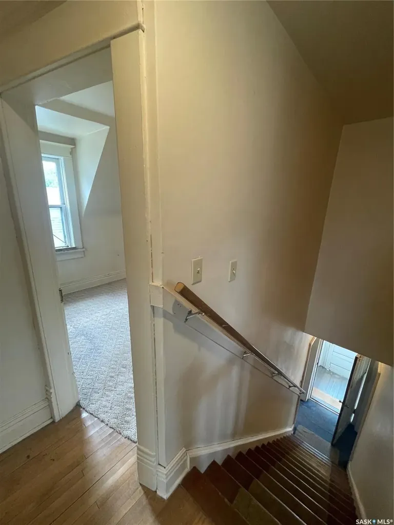419 18th Street W Saskatoon SK S7L 1E4